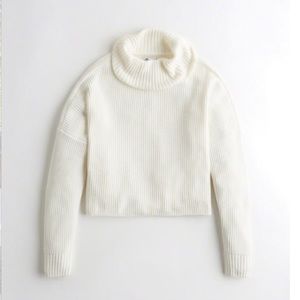 White Hollister Turtleneck Sweater